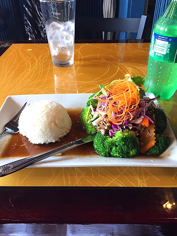 Garlic Broccoli Stir-fried (Lunch)